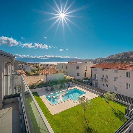 Poolside Apartments Anabella Baška Esterno foto