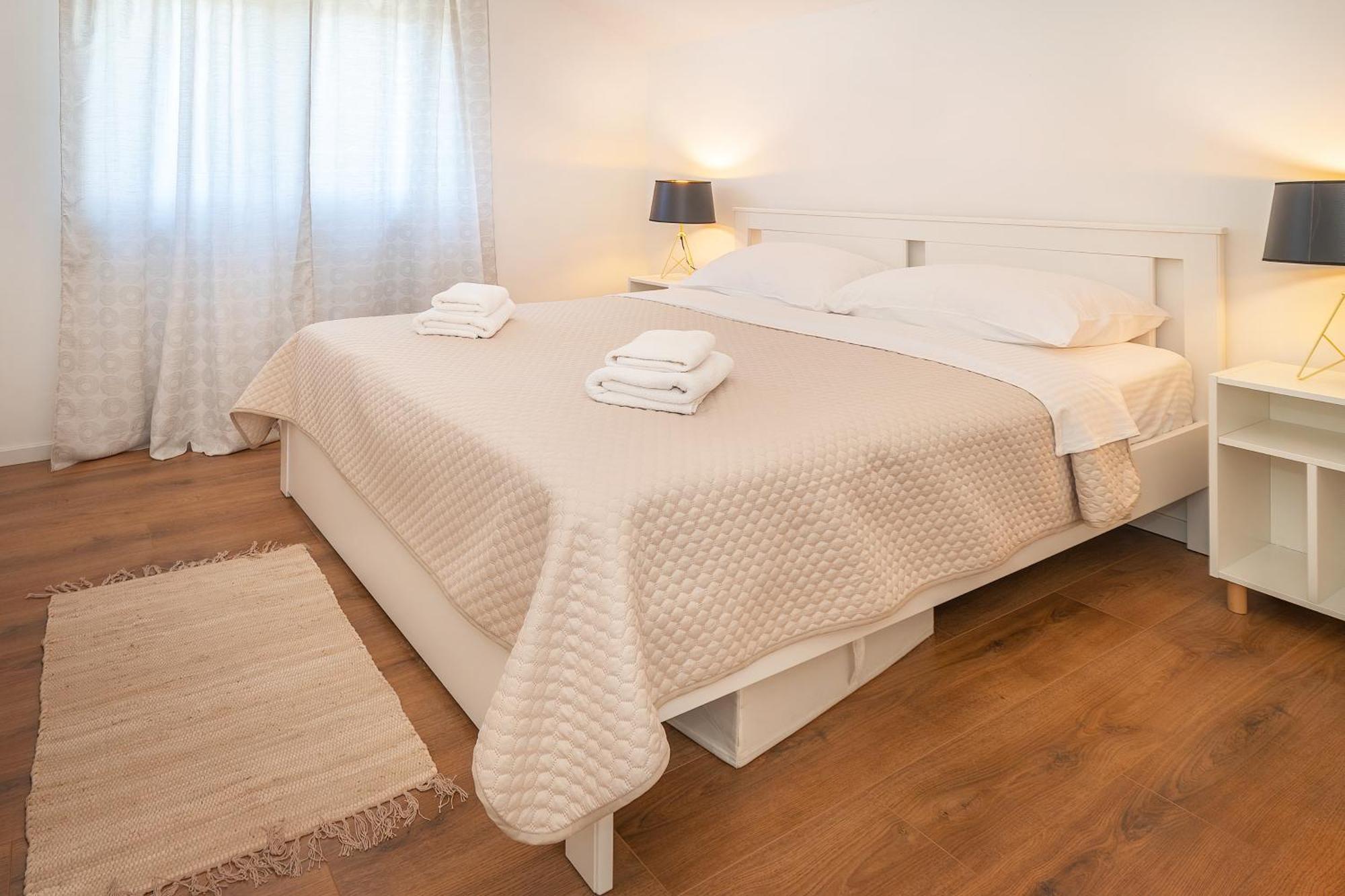 Poolside Apartments Anabella Baška Esterno foto