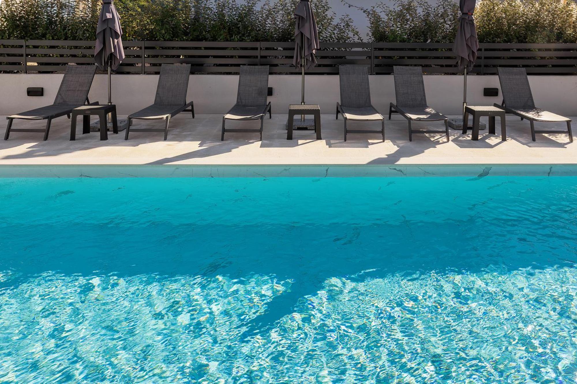 Poolside Apartments Anabella Baška Esterno foto